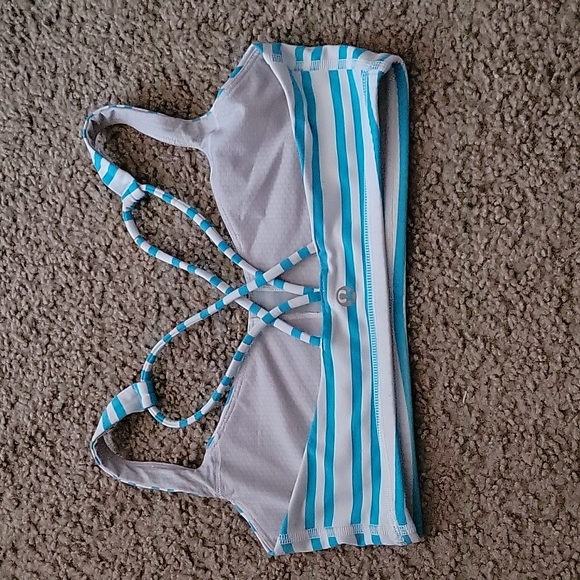 Lululemon bra - Picture 2 of 3